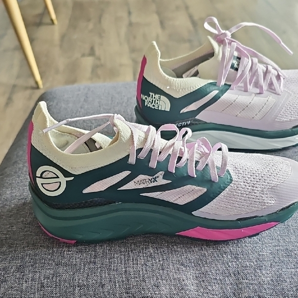 NWOT The North Face Matryx Vectiv Women's Lilac Dark Green Sneakers Size 6 Shoes - Picture 10 of 12